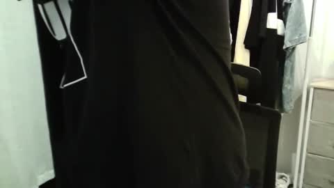 italianboybcn online show from September 27, 8:47 pm