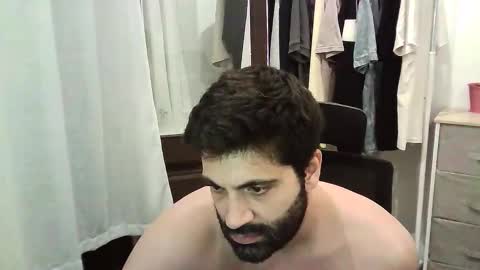 italianboybcn online show from October 4, 8:51 pm