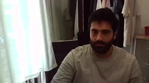 italianboybcn online show from October 5, 9:29 am