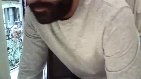 italianboybcn online show from October 9, 7:28 am