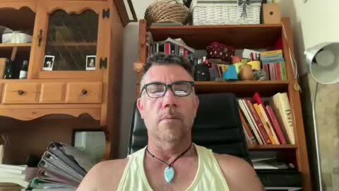 Snapshot of italiancazzosborra chatting on June 26, 1:48 pm italiancazzosborra online show from June 26, 1:48 pm