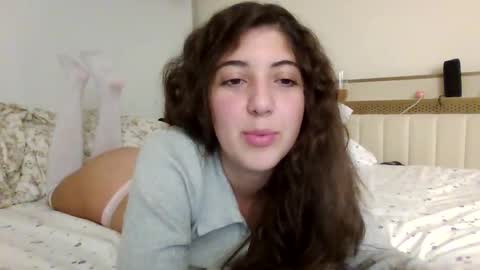 Snapshot of italiankittyx chatting on April 10, 1:44 am ItalianKitty online show from April 10, 1:44 am