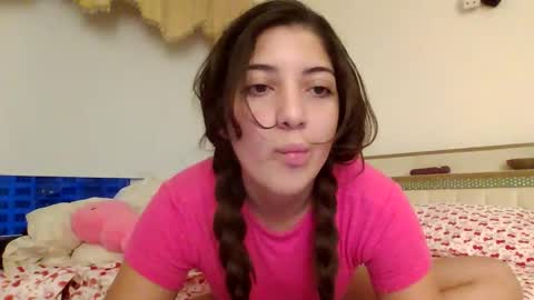 Snapshot of italiankittyx chatting on May 11, 12:05 am ItalianKitty online show from May 11, 12:05 am
