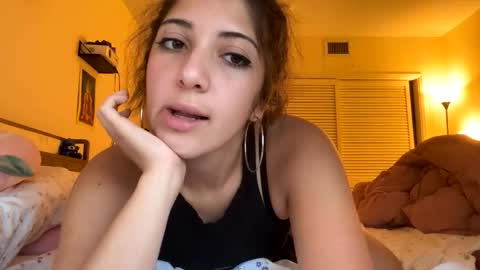 Snapshot of italiankittyx chatting on June 9, 5:30 am ItalianKitty online show from June 9, 5:30 am