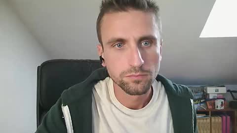 italiano116116 online show from October 10, 1:21 pm