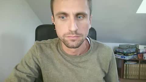 italiano116116 online show from October 25, 2:13 pm