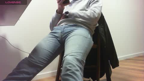 Snapshot of italiansirforyou chatting on March 25, 6:58 pm Alex online show from March 25, 6:58 pm