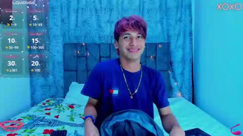ithan_kingtwin online show from July 23, 8:18 pm