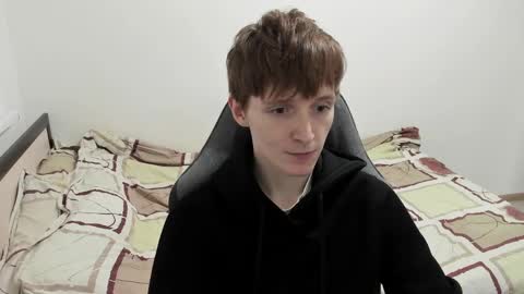 Snapshot of ithan_red chatting on January 25, 8:21 pm Ethan online show from January 25, 8:21 pm