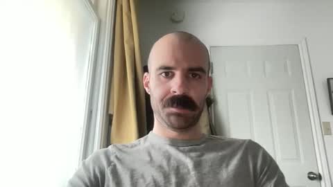 Snapshot of its_me_adam_9 chatting on December 15, 7:40 pm its_me_adam_9 online show from December 15, 7:40 pm