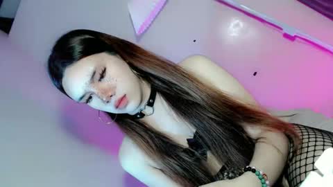 EZZIE online show from October 3, 12:29 am