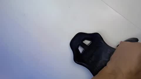 Snapshot of its_me_kaye28 chatting on October 18, 7:09 am Kaye online show from October 18, 7:09 am