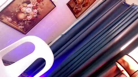 its_me_luna1111 online show from January 16, 1:37 pm