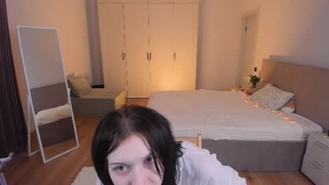 Yami online show from July 19, 1:15 pm