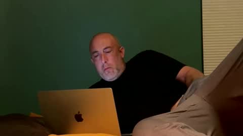 itsanexperiment online show from February 24, 7:06 am