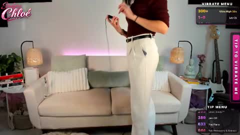 itschloelaurent online show from June 27, 5:18 pm