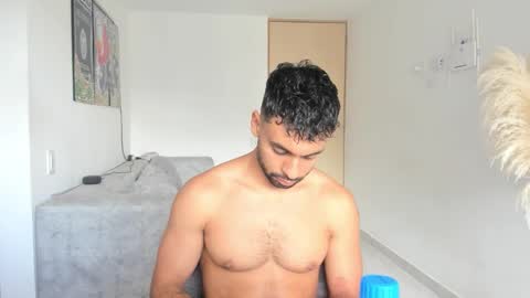 CALL ME GEO online show from October 19, 8:53 pm