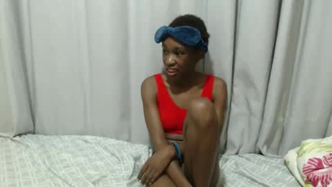 Laynne online show from October 22, 2:06 pm