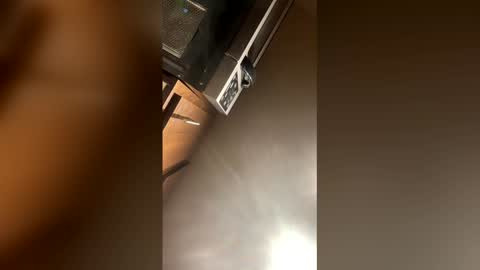 itslovefrank online show from December 3, 8:00 am