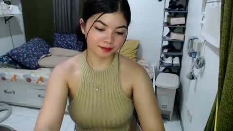 itsme_jo online show from July 10, 8:50 am