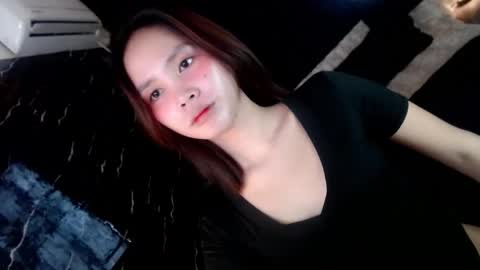 Snapshot of itsme_liza chatting on October 28, 7:01 am itsme_liza online show from October 28, 7:01 am