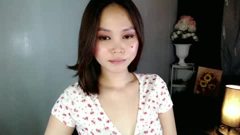 Snapshot of itsme_liza chatting on June 24, 7:35 pm itsme_liza online show from June 24, 7:35 pm