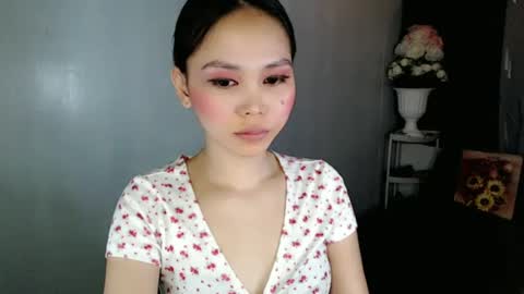 Snapshot of itsme_liza chatting on June 25, 9:19 pm itsme_liza online show from June 25, 9:19 pm