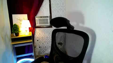 itsmeloveypinay online show from September 20, 12:28 pm