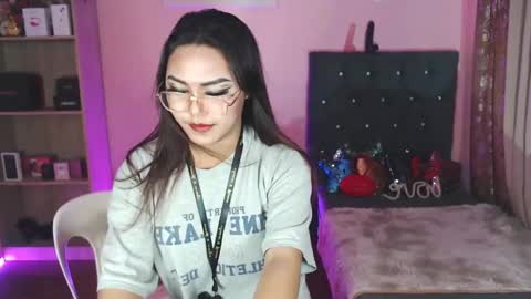 Siana online show from December 21, 10:39 am