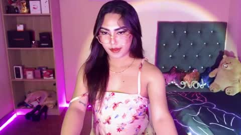 Siana online show from February 23, 11:11 am