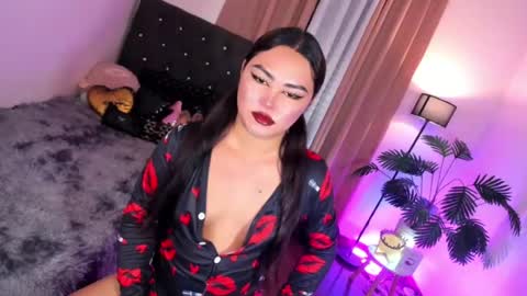 Siana online show from July 19, 5:49 pm