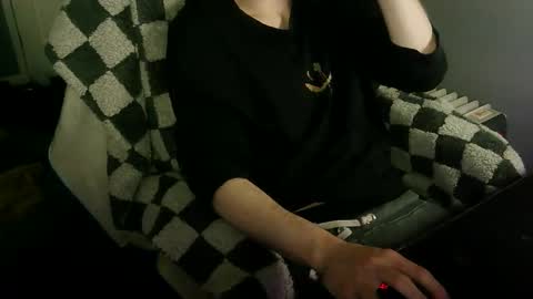 itsnotliam834 online show from October 19, 2:12 am