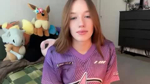 Shea  online show from February 8, 2:09 pm