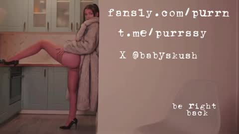 Snapshot of itsumade chatting on November 9, 9:13 pm Betty online show from November 9, 9:13 pm