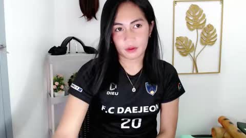 Snapshot of itsurgil_kloeh chatting on November 5, 12:49 pm itsurgil_kloeh online show from November 5, 12:49 pm