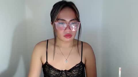 Snapshot of itsurgil_kloeh chatting on November 26, 7:09 am itsurgil_kloeh online show from November 26, 7:09 am