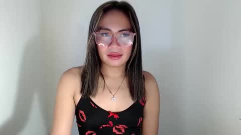 Snapshot of itsurgil_kloeh chatting on November 29, 2:58 am itsurgil_kloeh online show from November 29, 2:58 am