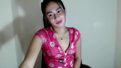 Snapshot of itsurgil_kloeh chatting on March 12, 12:28 am itsurgil_kloeh online show from March 12, 12:28 am