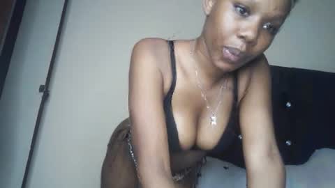 itsvirggy online show from November 15, 11:32 pm