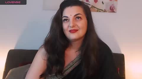 Melissa Khaan online show from December 7, 12:35 pm