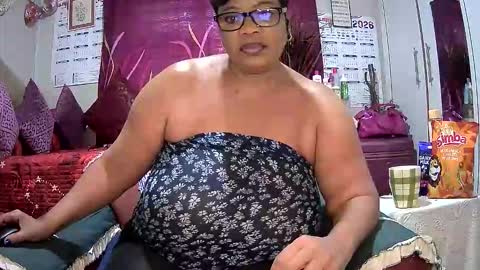 itumeleng74 online show from June 7, 6:39 am