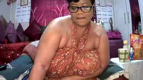 itumeleng74 online show from June 17, 6:27 am