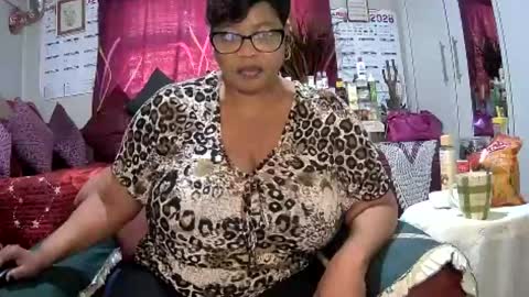 itumeleng74 online show from July 13, 7:55 am