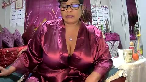 itumeleng74 online show from July 18, 5:44 am