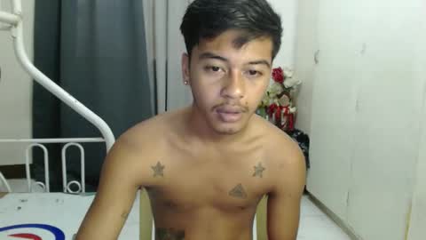 Snapshot of itzme_jhonfred chatting on March 8, 11:52 pm Jhonfred online show from March 8, 11:52 pm