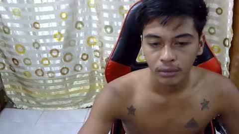 Snapshot of itzme_jhonfred chatting on March 12, 10:27 pm Jhonfred online show from March 12, 10:27 pm