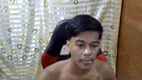 Snapshot of itzme_jhonfred chatting on March 18, 7:11 am Jhonfred online show from March 18, 7:11 am