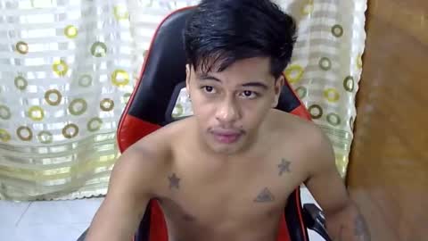 Snapshot of itzme_jhonfred chatting on March 22, 4:16 am Jhonfred online show from March 22, 4:16 am