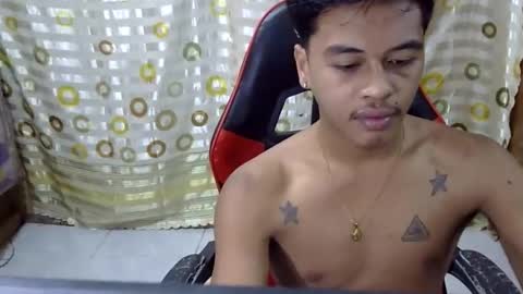 Snapshot of itzme_jhonfred chatting on March 23, 5:22 am Jhonfred online show from March 23, 5:22 am