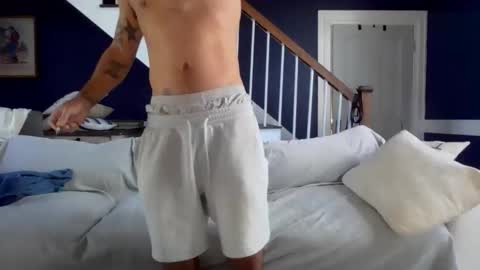 Snapshot of itzmeebaby chatting on November 12, 2:50 pm Itzmeebabyy online show from November 12, 2:50 pm